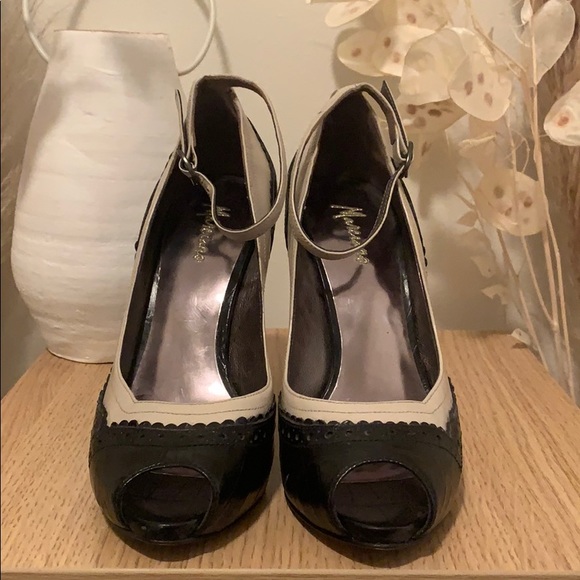 Vintage Peep Toe Ankle Strap Stiletto - Picture 5 of 7